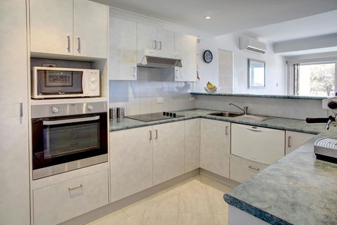 Bay Bliss - Seniors Australia 7