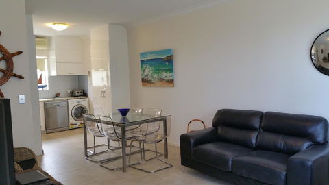 Acaill Accommodation - Seniors Australia 2