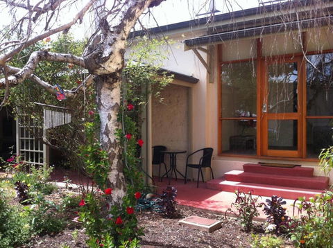 A Secret Garden - Seniors Australia 0