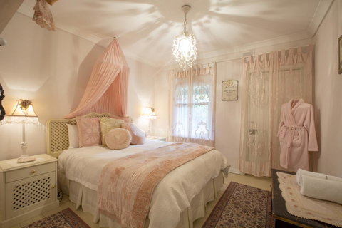 Jasmine's Barossa Valley Cottage - Seniors Australia 6