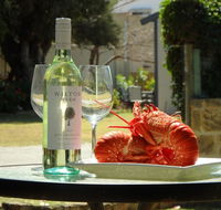 Lazy Lobster Holiday Units  Chalets - Seniors Australia