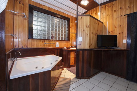 Rustic Retreat Esperance - Seniors Australia 1