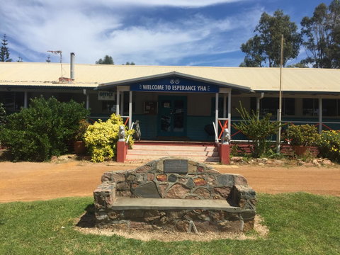 Esperance YHA - Seniors Australia 6