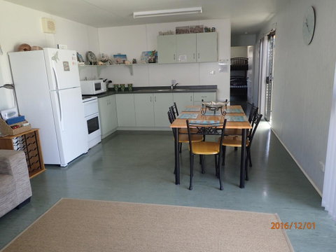 Leander Reef Holiday Park - Seniors Australia 7