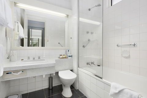 Beachfront Voyager Motor Inn - Seniors Australia 14