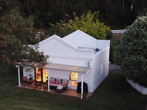 Forth River Cottage - Seniors Australia 3