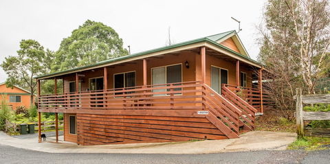 Driftwood Strahan Villas - Seniors Australia 4