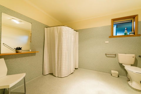 Driftwood Strahan Villas - Seniors Australia 5