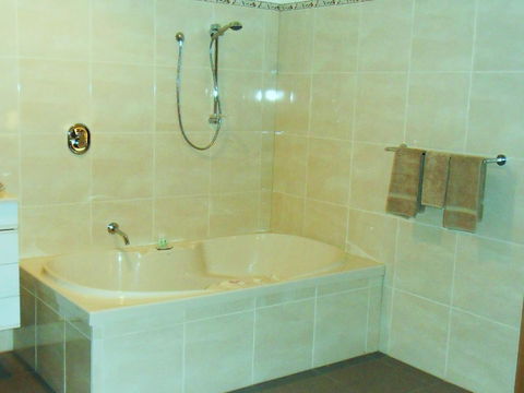 Driftwood Strahan Villas - Seniors Australia 18