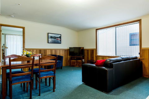 Driftwood Strahan Villas - Seniors Australia 6