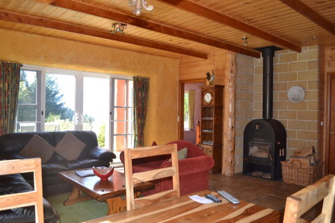 Whispering Spirit Holiday Cottages & Mini Ponies - Seniors Australia 10
