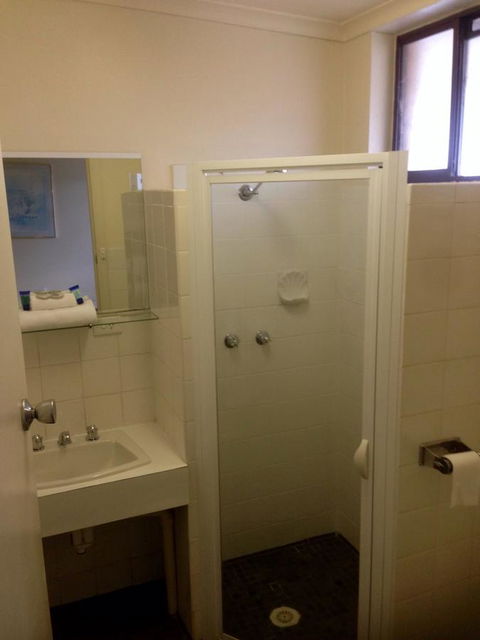 Abel Tasman Airport Motor Inn - Seniors Australia 5