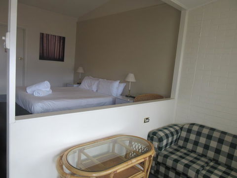 Abel Tasman Airport Motor Inn - Seniors Australia 26