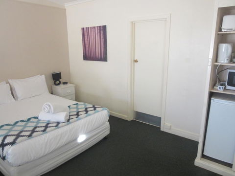 Abel Tasman Airport Motor Inn - Seniors Australia 25