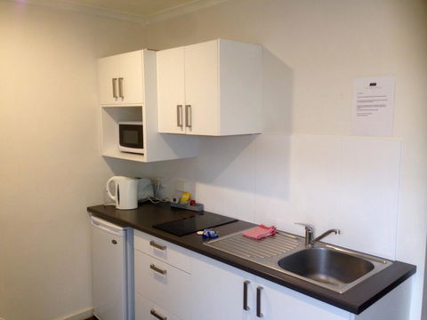 Abel Tasman Airport Motor Inn - Seniors Australia 4
