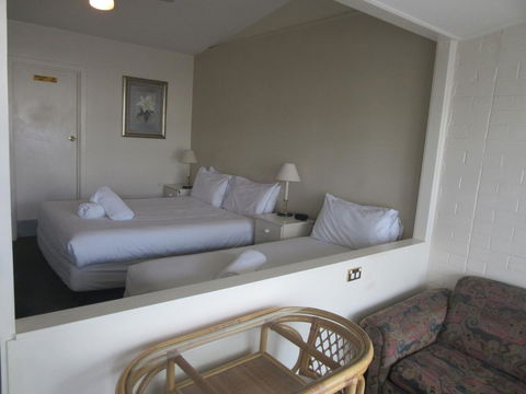 Abel Tasman Airport Motor Inn - Seniors Australia 28