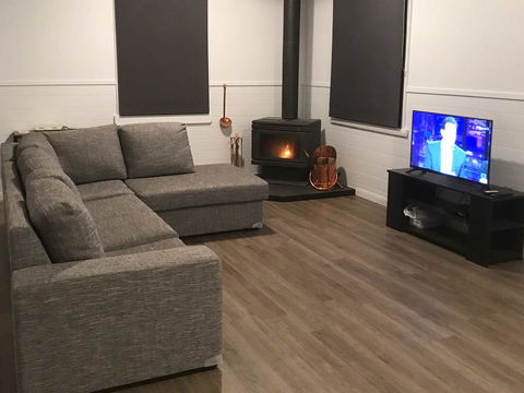 Derby Digs Cottage - Seniors Australia 3