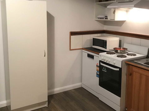 Derby Digs Cottage - Seniors Australia 5