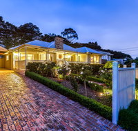 Lovely 5BR full house in Glen Waverley walk to train bus  shops - Seniors Australia