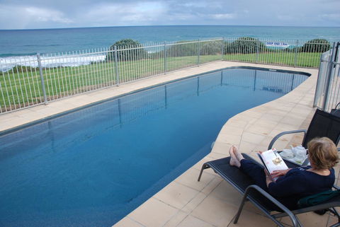 A Great Ocean Road Resort Whitecrest. - Seniors Australia 9