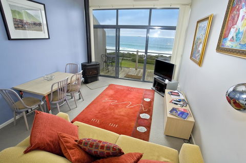 A Great Ocean Road Resort Whitecrest. - Seniors Australia 8