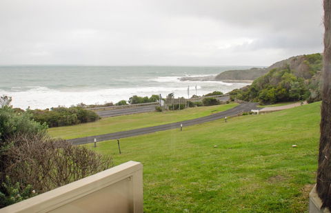 A Great Ocean Road Resort Whitecrest. - Seniors Australia 41