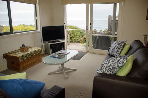 A Great Ocean Road Resort Whitecrest. - Seniors Australia 19