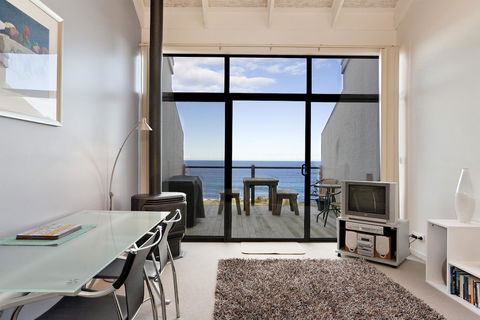 A Great Ocean Road Resort Whitecrest. - Seniors Australia 6