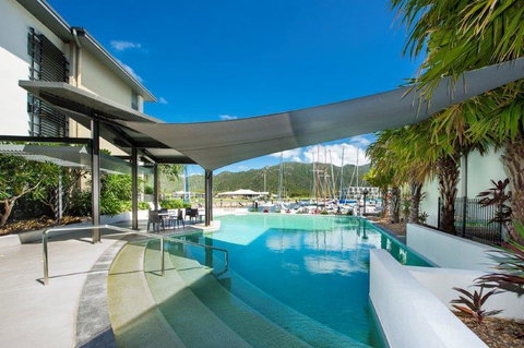 Absolute Waterfront Magnetic Island - Seniors Australia 21