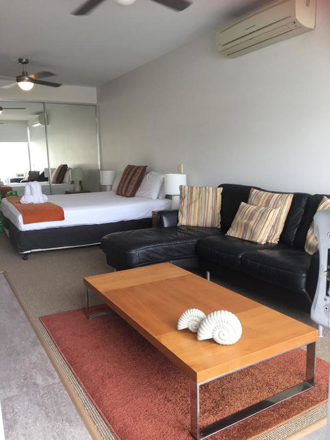 Absolute Waterfront Magnetic Island - Seniors Australia 1