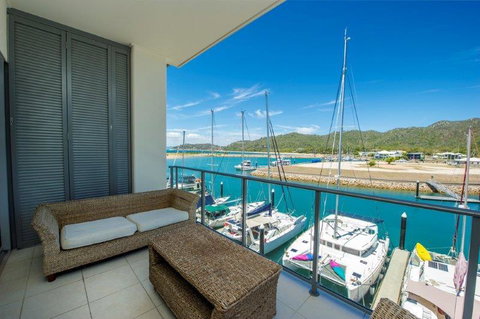 Absolute Waterfront Magnetic Island - Seniors Australia 18
