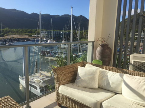 Absolute Waterfront Magnetic Island - Seniors Australia 0