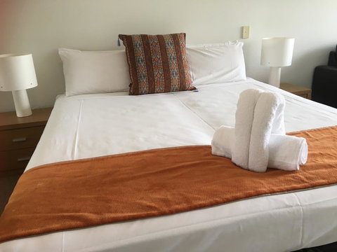 Absolute Waterfront Magnetic Island - Seniors Australia 23