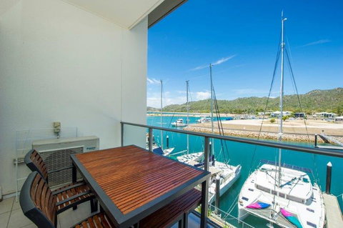 Absolute Waterfront Magnetic Island - Seniors Australia 25