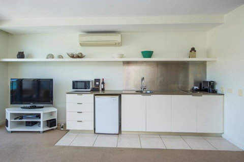 Absolute Waterfront Magnetic Island - Seniors Australia 16