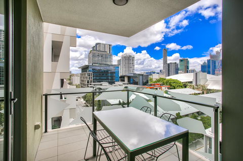 Vine Serviced Apartments - Seniors Australia 3
