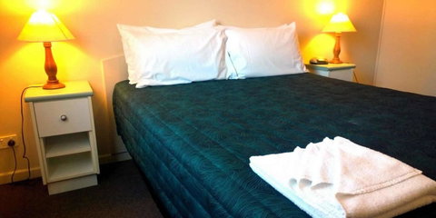 Earls Court Motel & Apartments - Seniors Australia 19