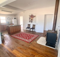'The Wattles' - True Country Escape Near Wineries - Borenore - Seniors Australia