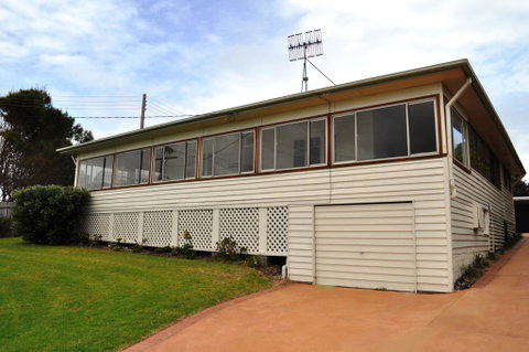 12 Bluewater Drive - Seniors Australia 1