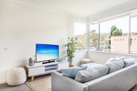 2 Bedroom Luxury Apt On Balmoral Beach - Seniors Australia 1