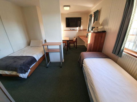 2 Lakeview Plaza - Seniors Australia 2