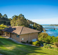 2 Water Crescent - Retro Haven - Seniors Australia