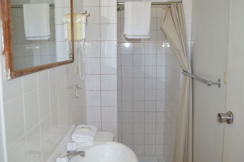 4 Lakeview Plaza - Seniors Australia 1