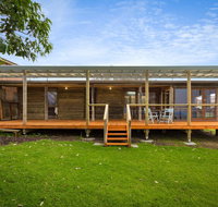 98 Ocean Parade - Rustic Log Cabin - Seniors Australia