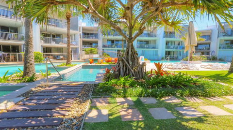 A Deluxe Swim Up - Drift Apartments South - Seniors Australia 3