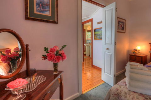 Addlestone House Bed And Breakfast - Seniors Australia 2