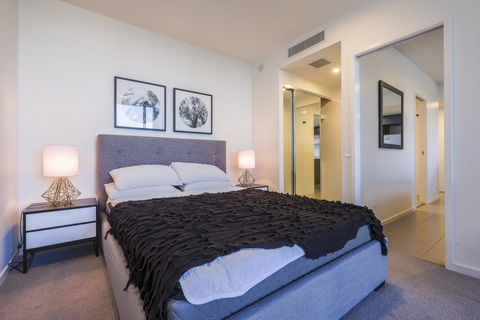 AirTrip Apartments On Cordelia Street - Seniors Australia 2