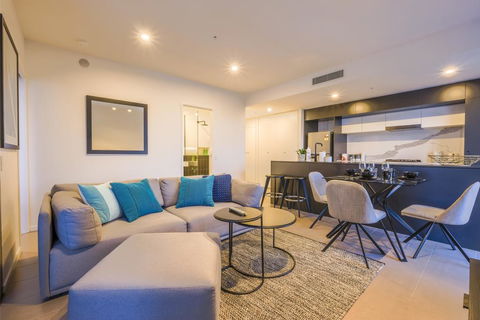 AirTrip Apartments On Cordelia Street - Seniors Australia 0