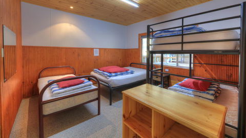 Anglers Reach Lakeside Village - Seniors Australia 1