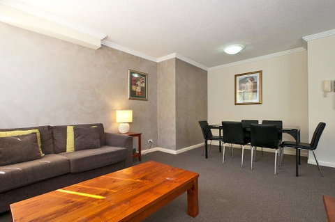 Aqualine Apartments On The Broadwater - Seniors Australia 2